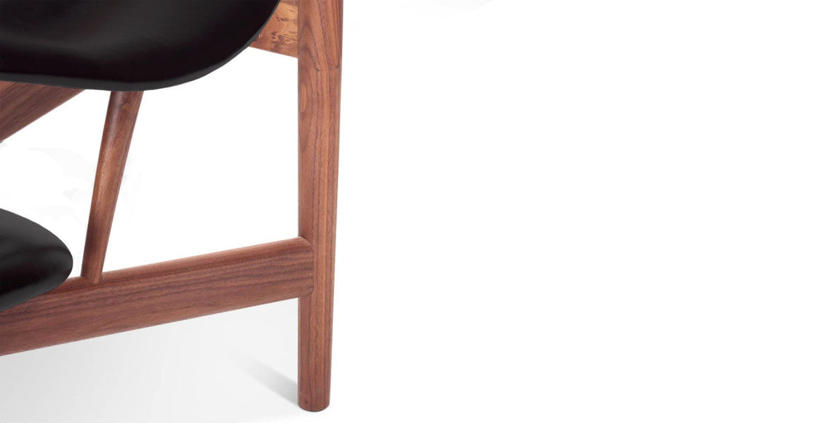 Finn Juhl Chieftains Chair