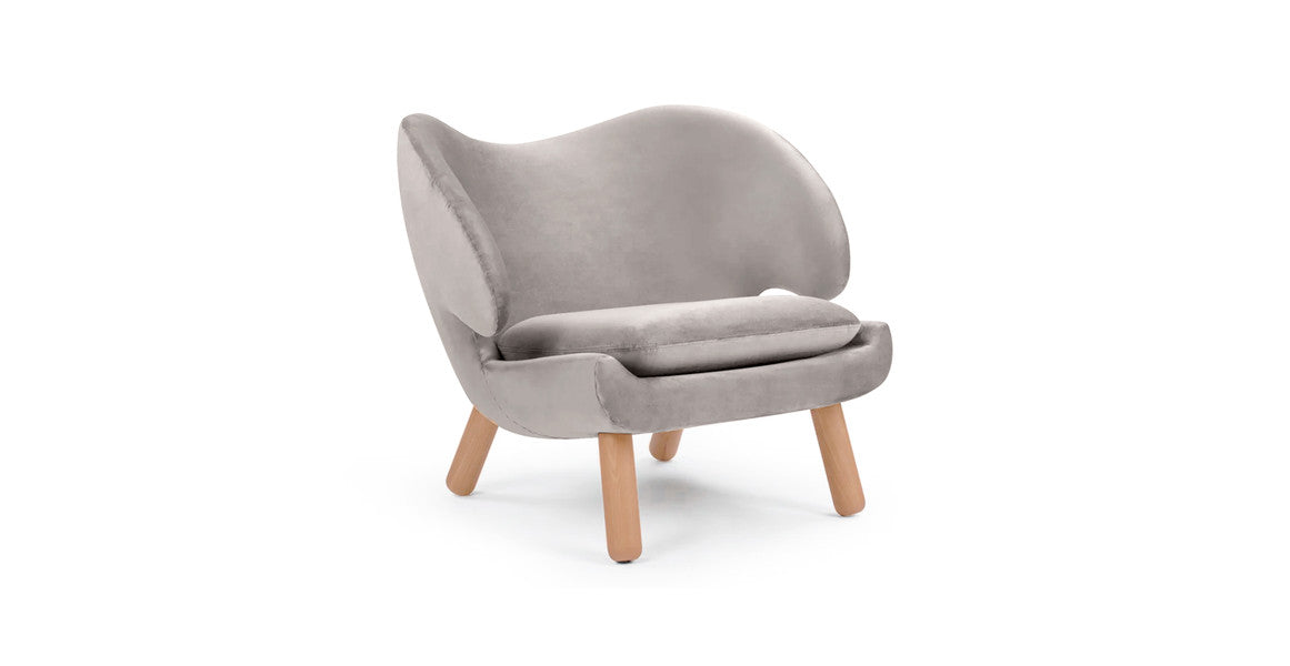 Finn Juhl Pelican Chair  - Natural Ash Legs